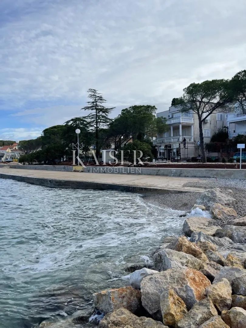 otok krk, malinska - stan 4s+db, prvi red do mora - slika 6