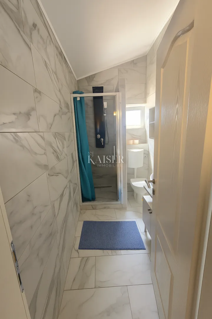 vir | kuća s 6 apartmanskih jedinica i garažom – 200 m od mora - slika 36