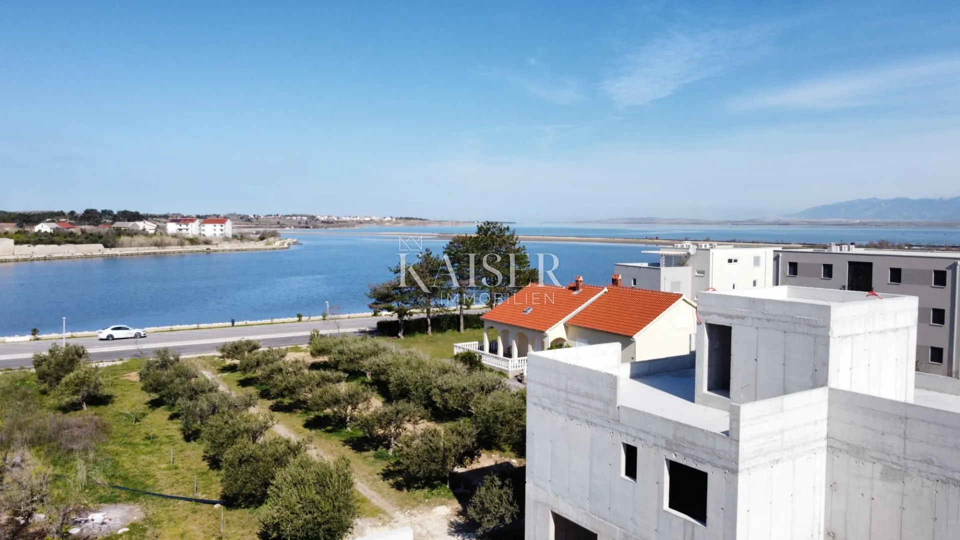 zadar, nin-luksuzna dvojna kuća s bazenom i krovnom terasom , 60 m od mora - slika 2