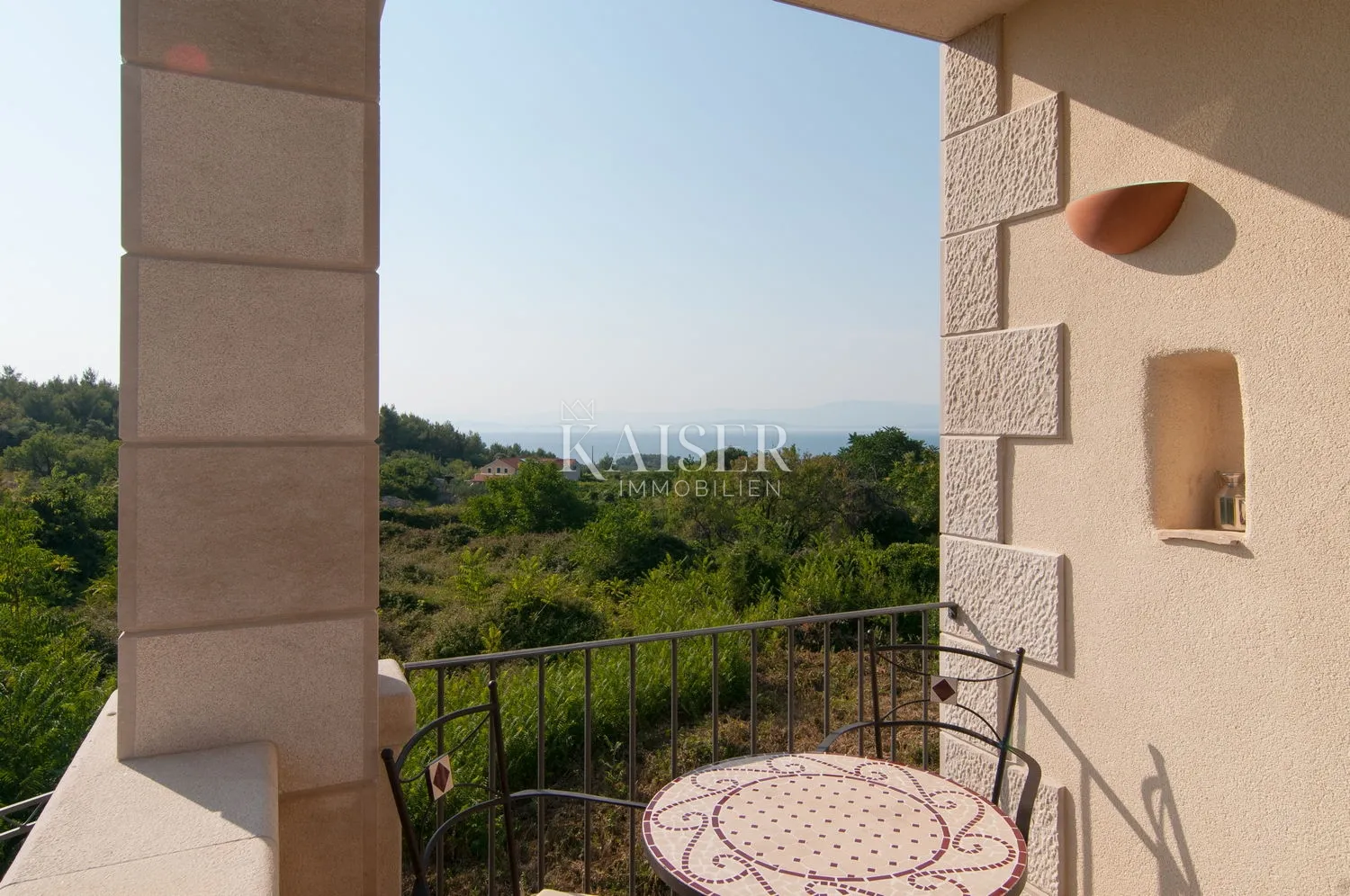 otok brač, supetar - kamena villa sa pogledom na more - slika 27