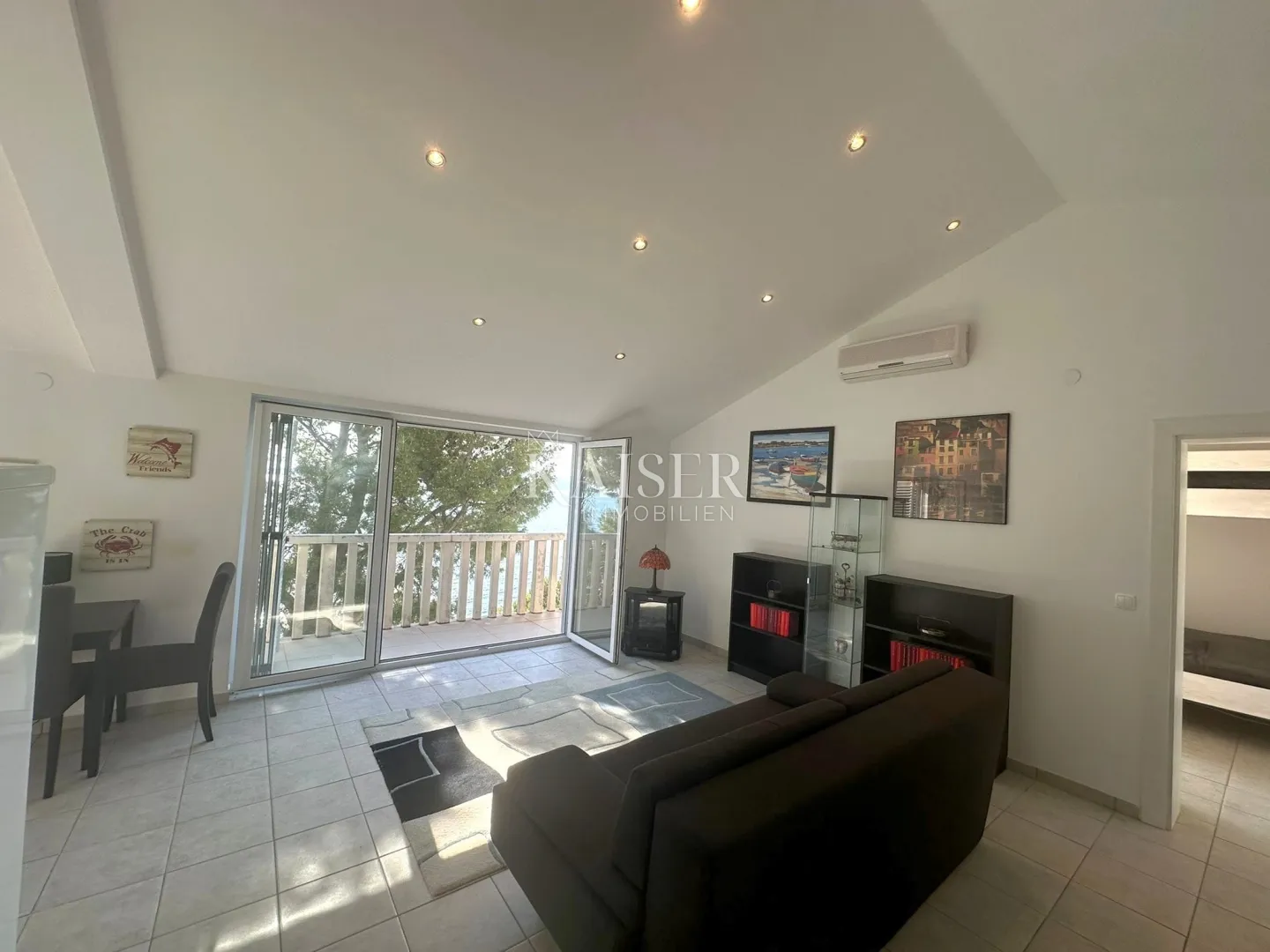 baška voda - penthouse 85m2, prvi red do mora, top lokacija - slika 2