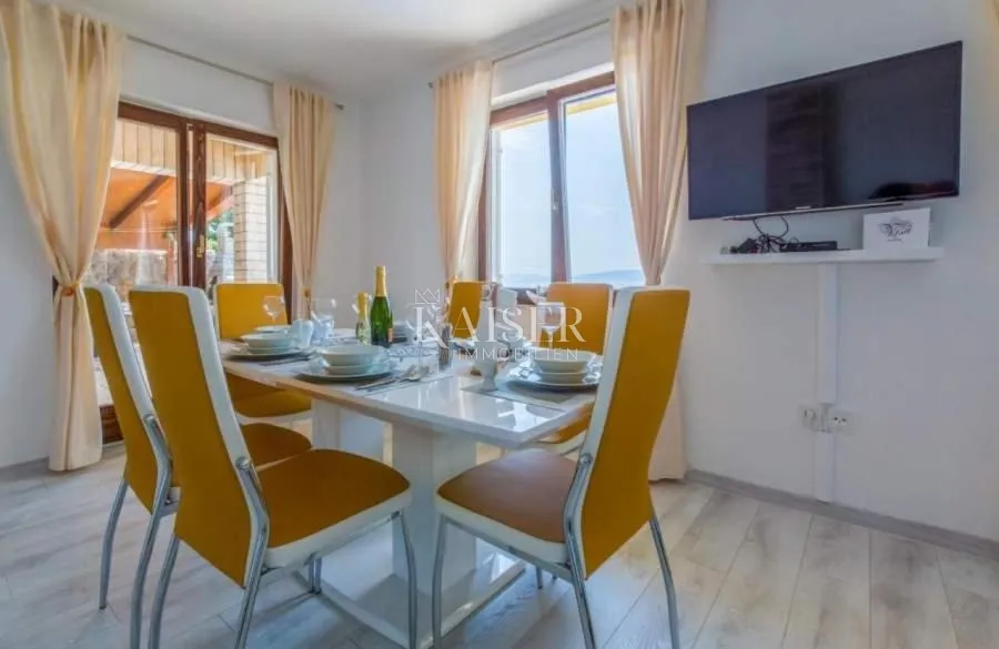 novi vinodolski - kuća prvi red do mora - slika 30