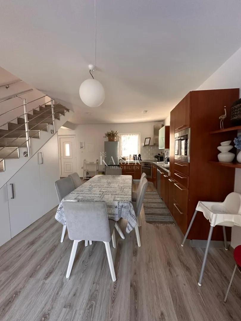 kuća s bazenom i pogledom na more – sveti jakov, mali lošinj - slika 12