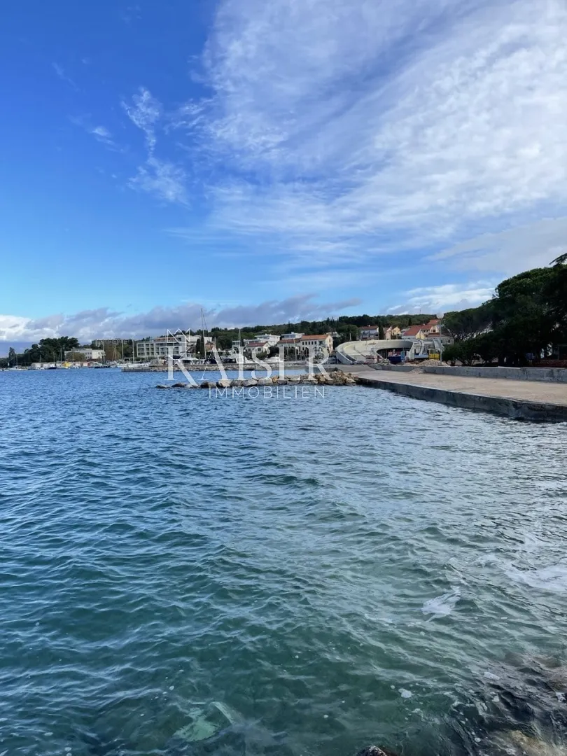 otok krk, malinska - stan 4s+db, prvi red do mora - slika 2