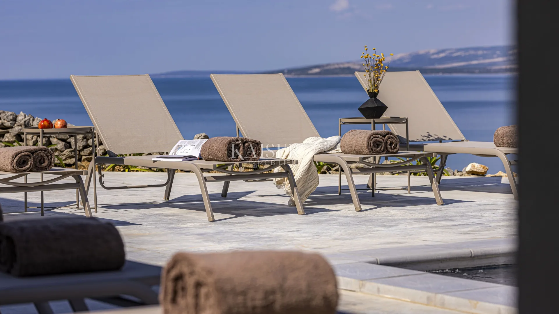 otok pag - luksuzna vila s predivnim pogledom - slika 10
