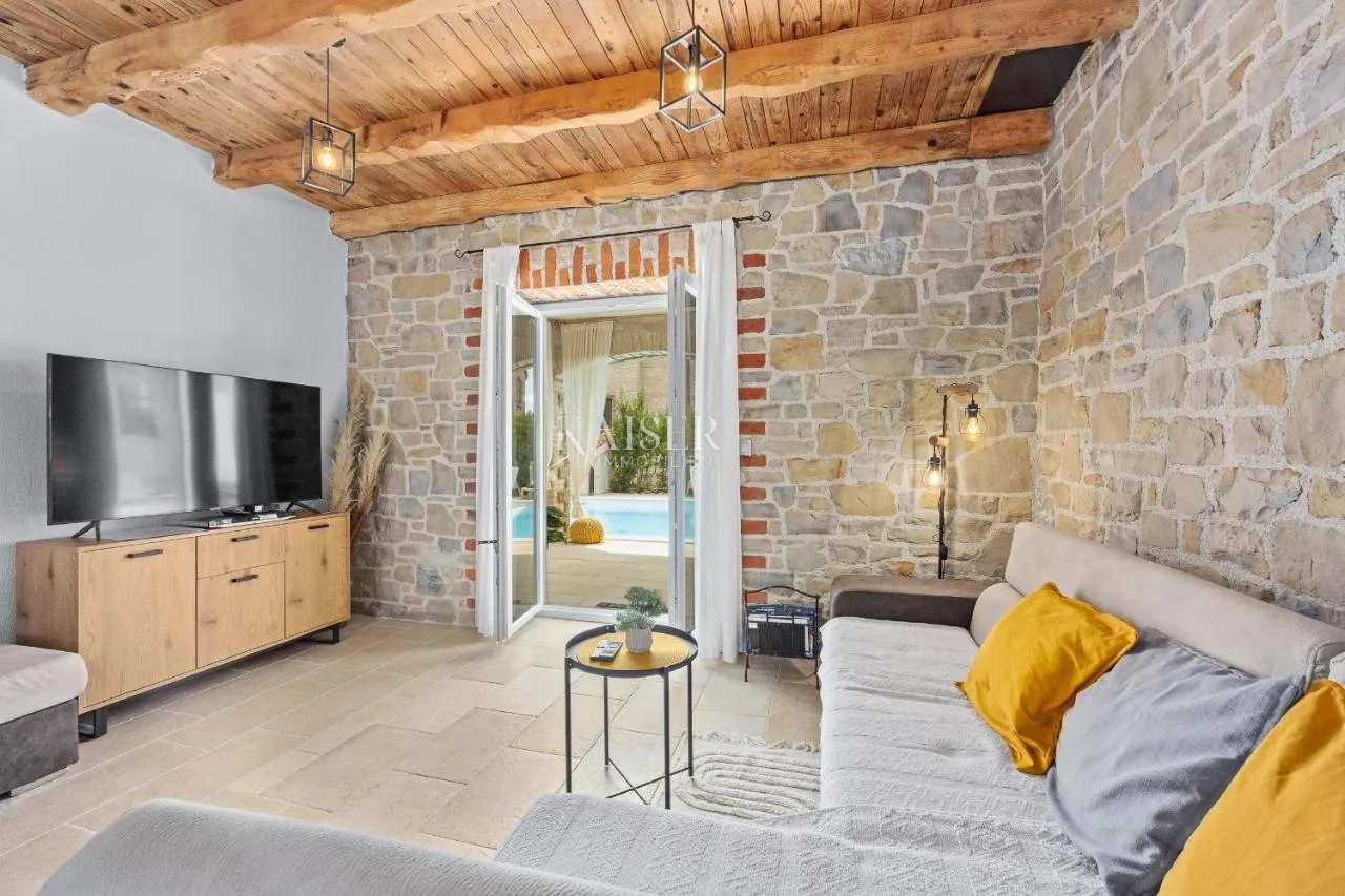 svetvinčenat - rustikalna vila s bazenom, 160 m2 - slika 8