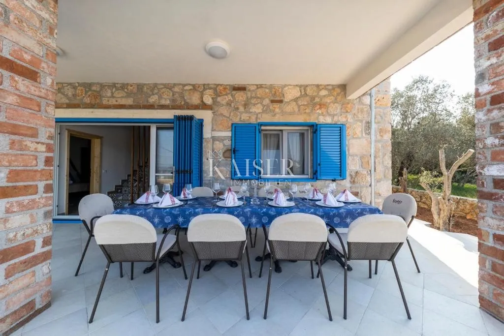 autentična kamena vila s bazenom, samo 30 metara od mora, otok pašman – ždrelac - slika 22