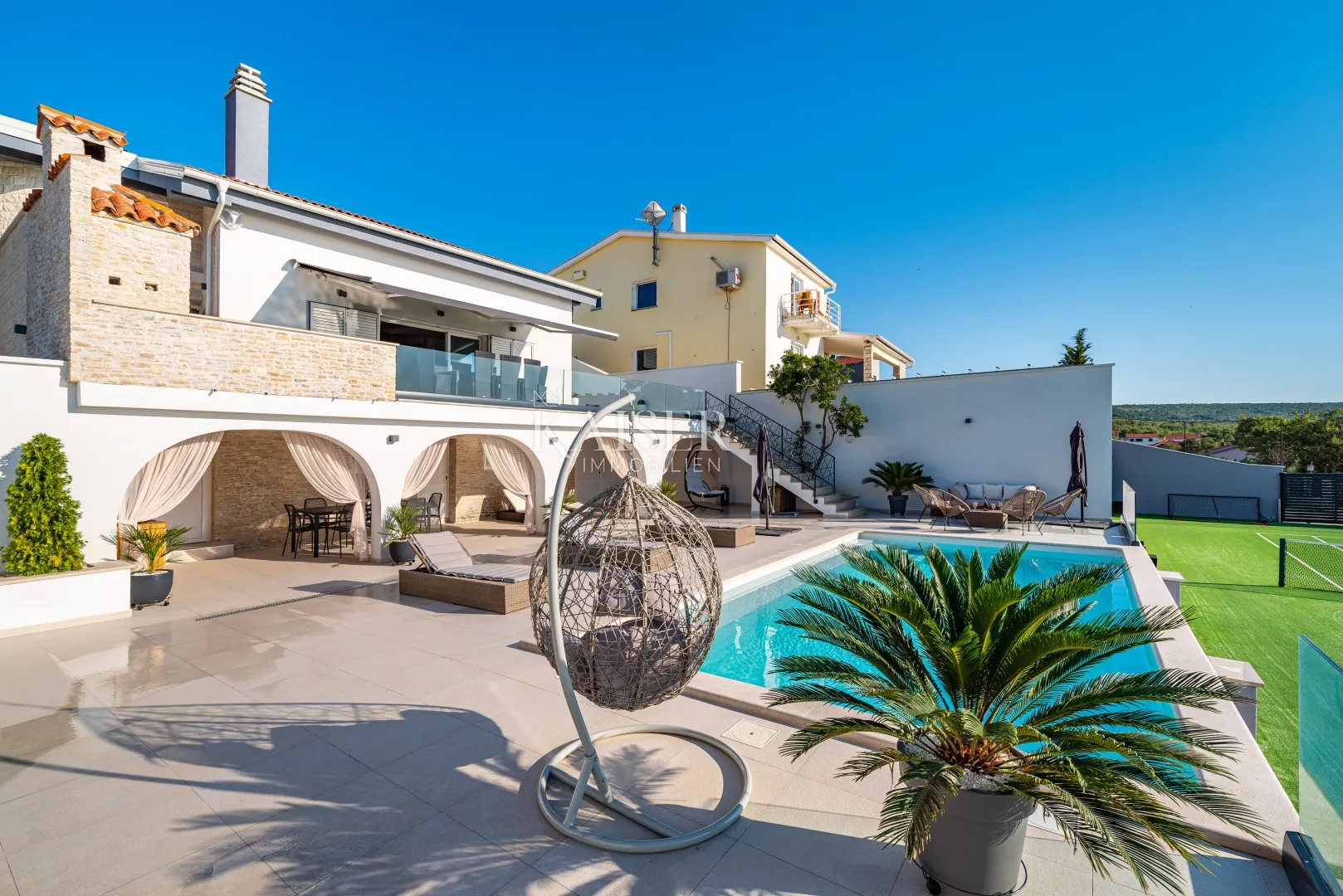 zadar, novigrad - villa s bazenom 250m2, 70m od mora - slika 4