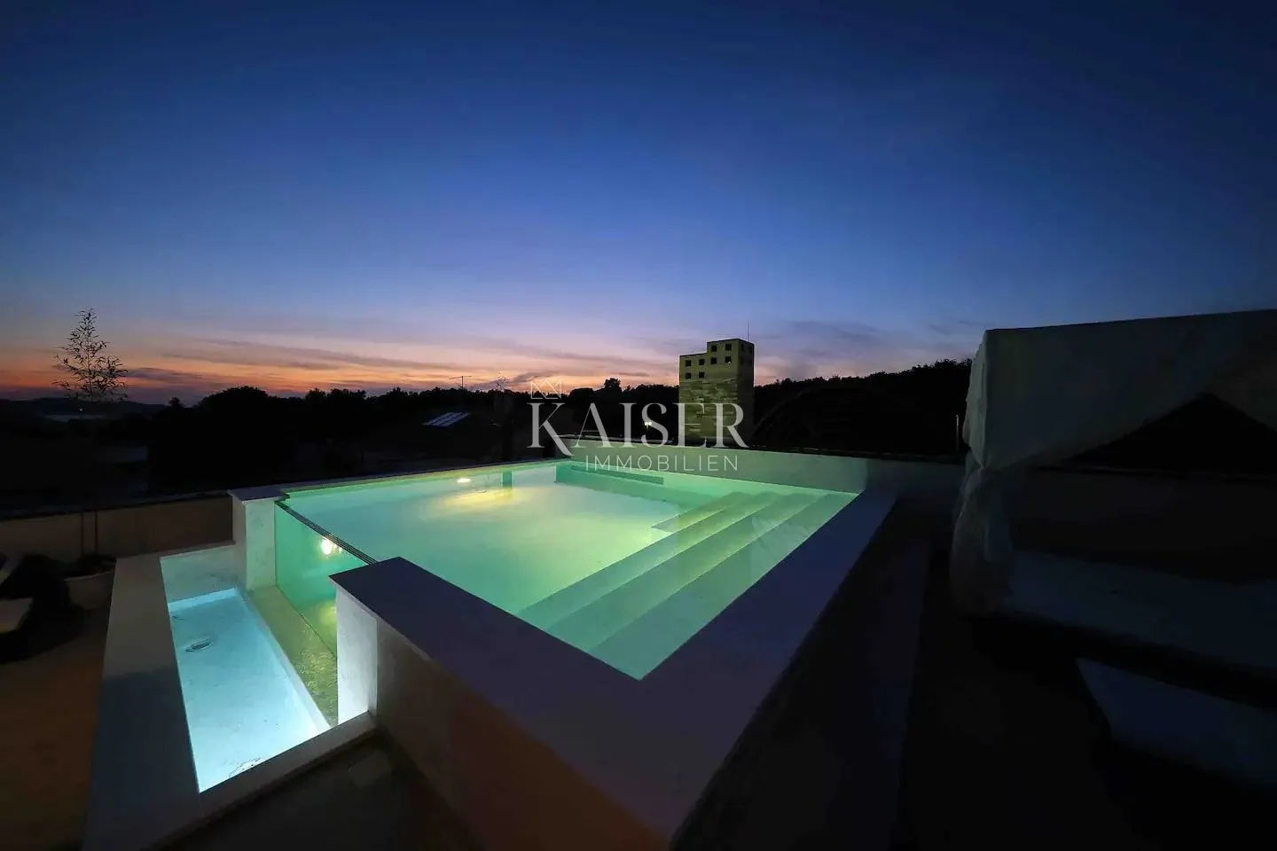 zadar belafuža | penthouse s bazenom i krovnom terasom - slika 4