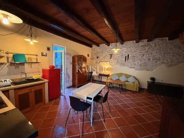 otok susak, kamena kuća 110 m² - slika 9