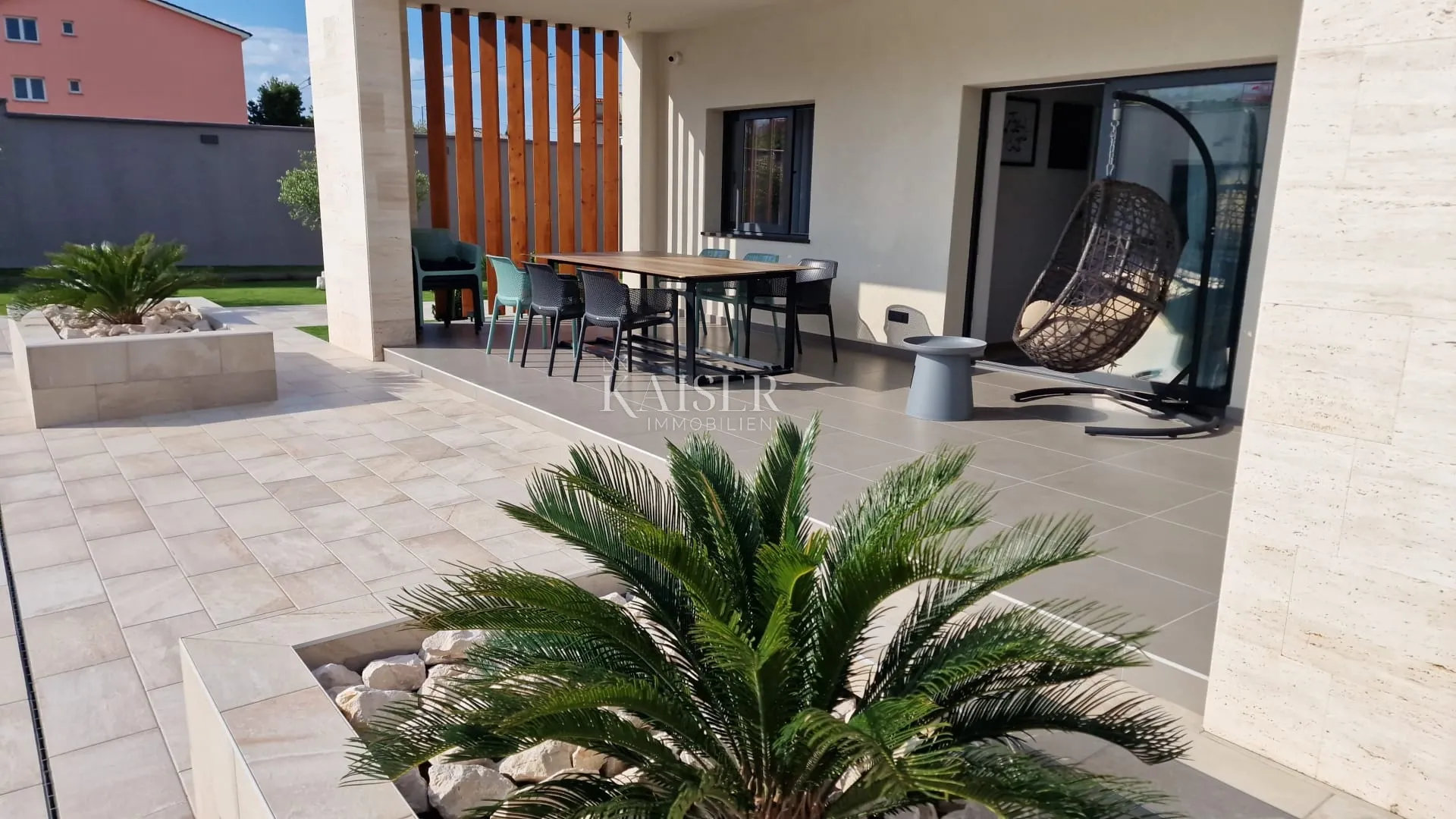 novi vinodolski - villa sa bazenom 300m2 - slika 4
