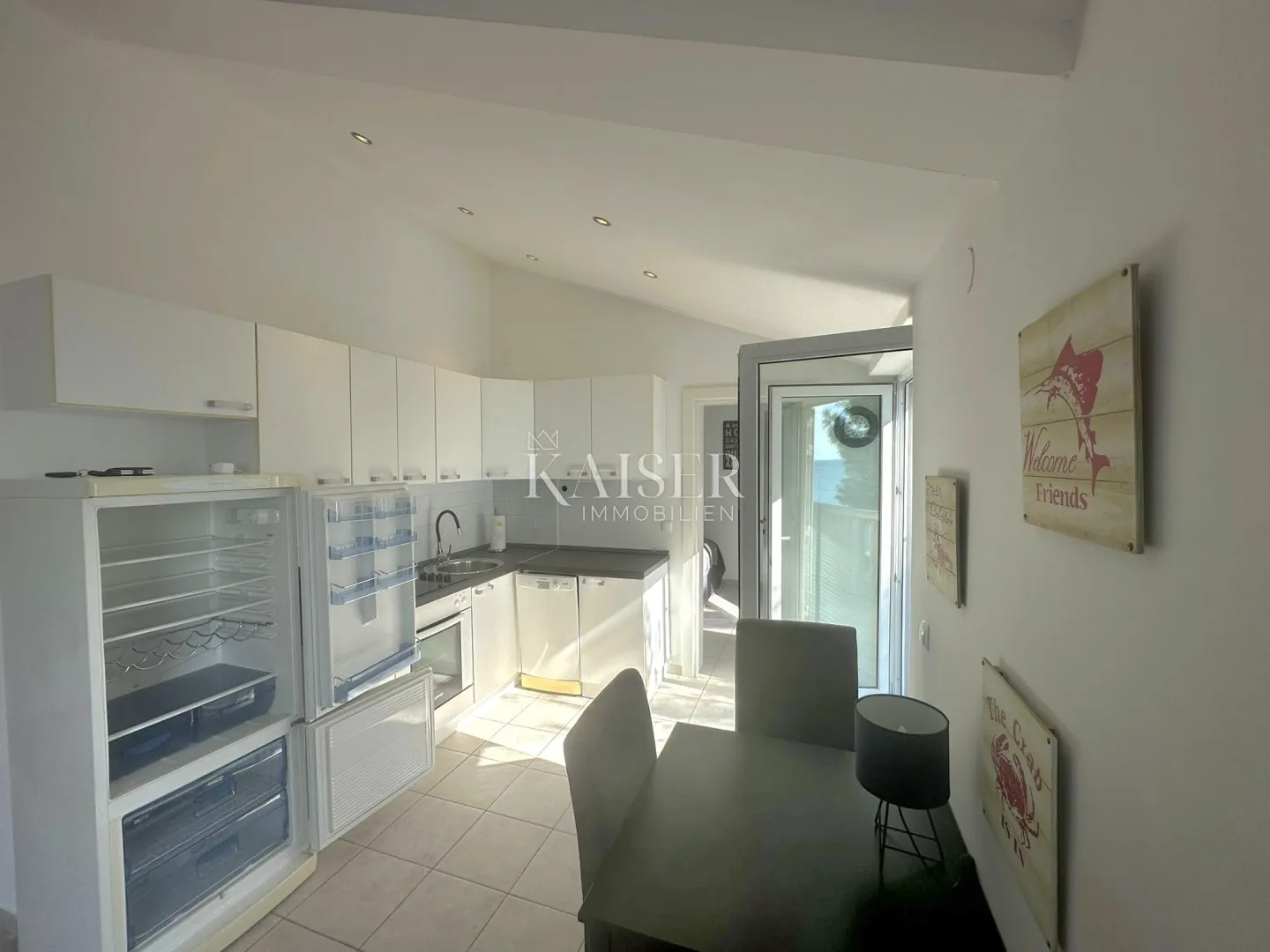 baška voda - penthouse 85m2, prvi red do mora, top lokacija - slika 10
