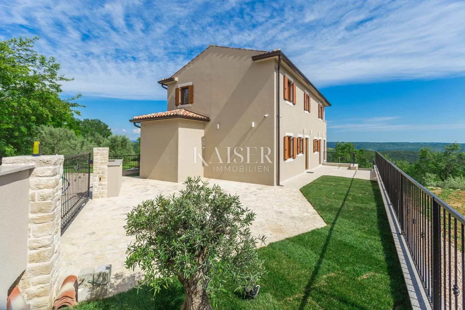 istra, buje- kuća 150m2 s bazenom i pogledom na more - slika 30