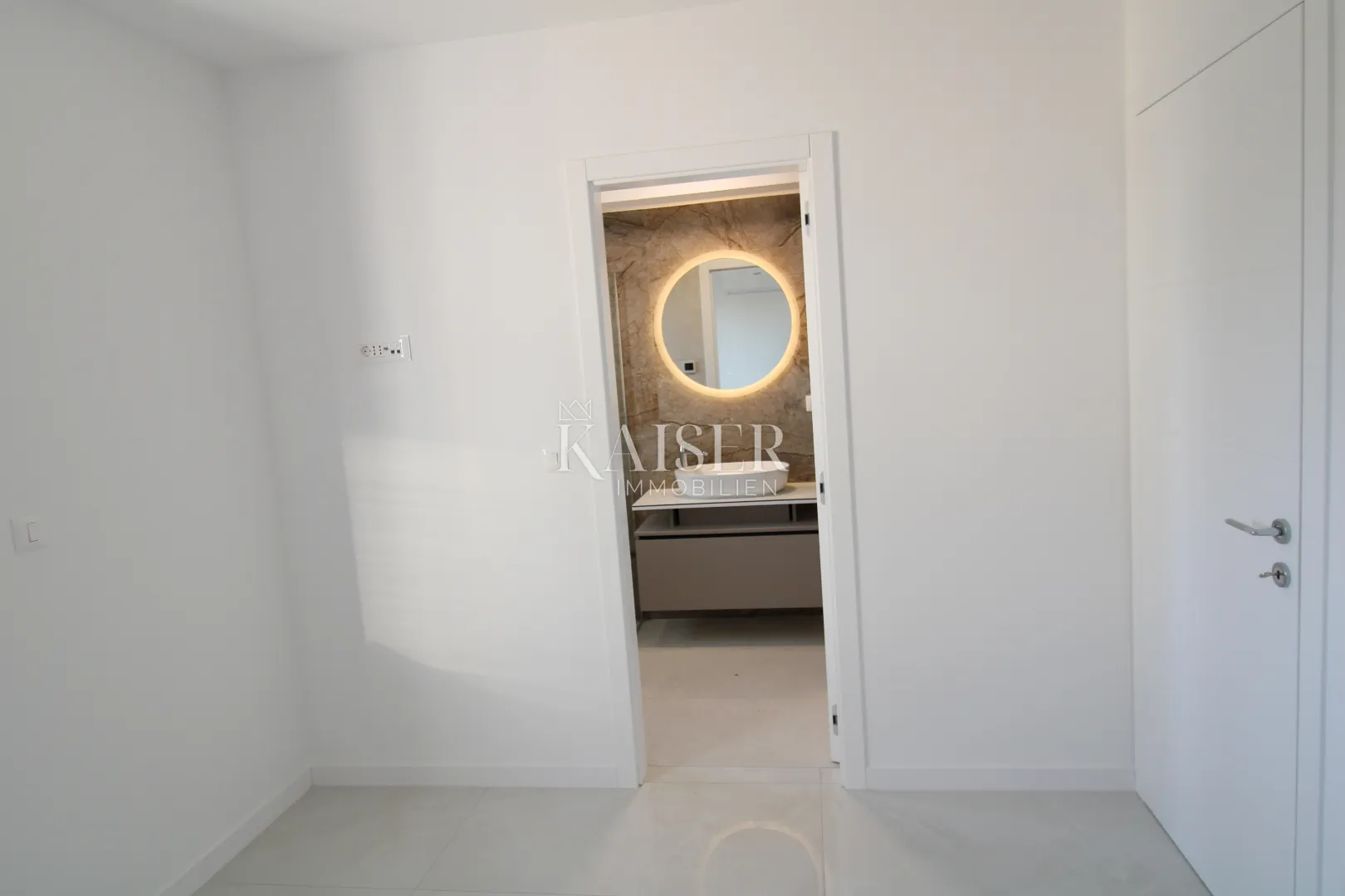 zadar- penthouse s krovnom terasom i pogledom na more - slika 21