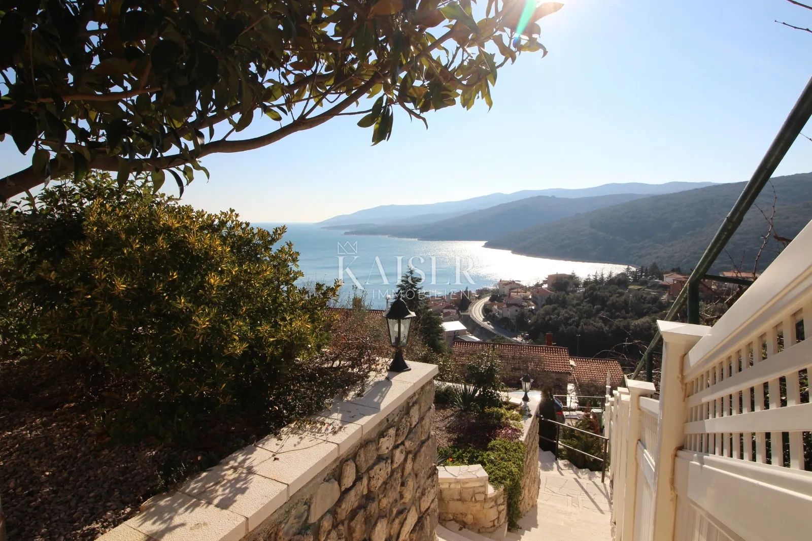 istra, rabac – penthouse s jedinstvenim pogledom na more, mirna lokacija, blizu plaže - slika 9