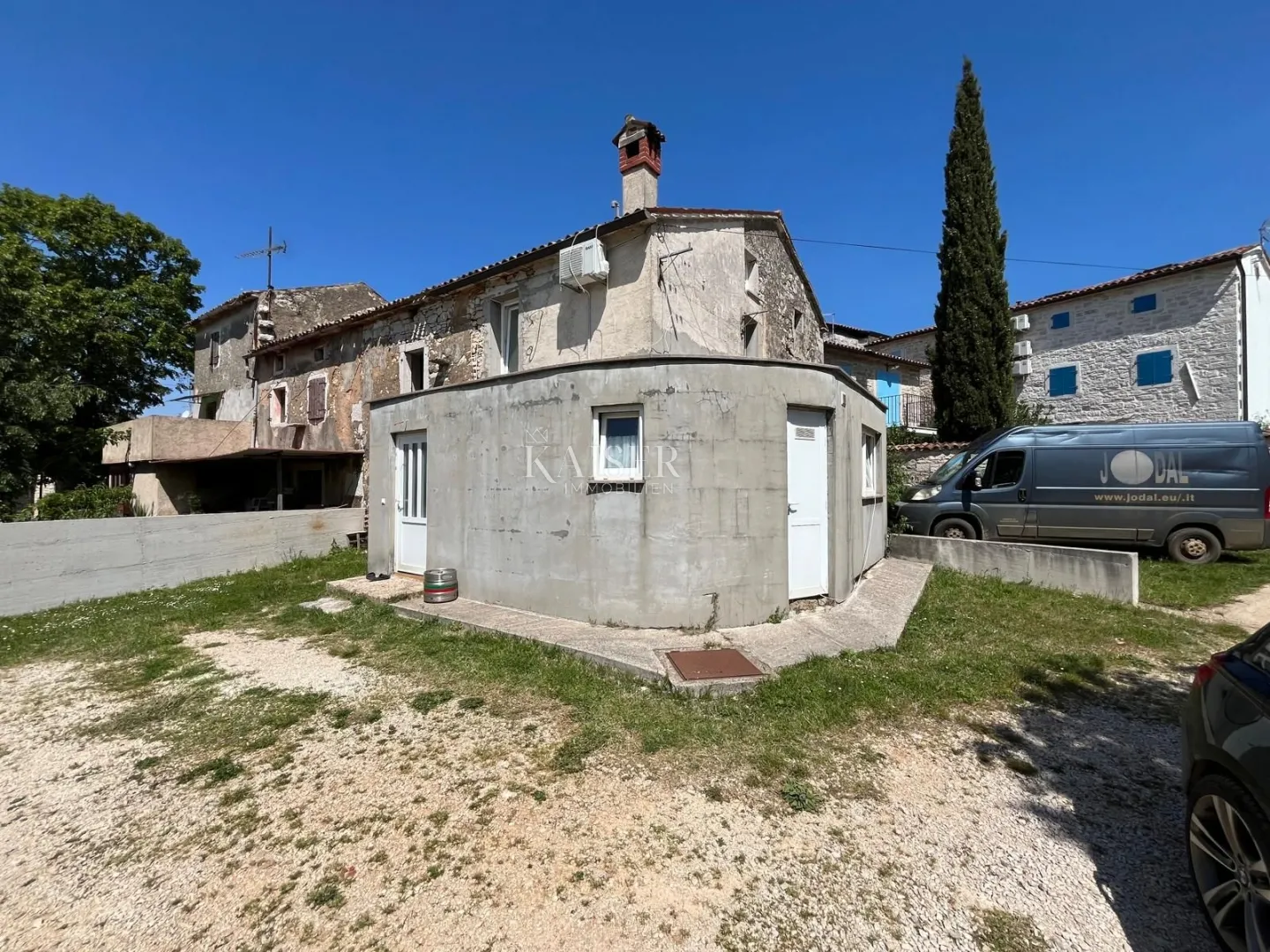 istra - poreč, kamena kuća sa okućnicom pogled more - slika 11