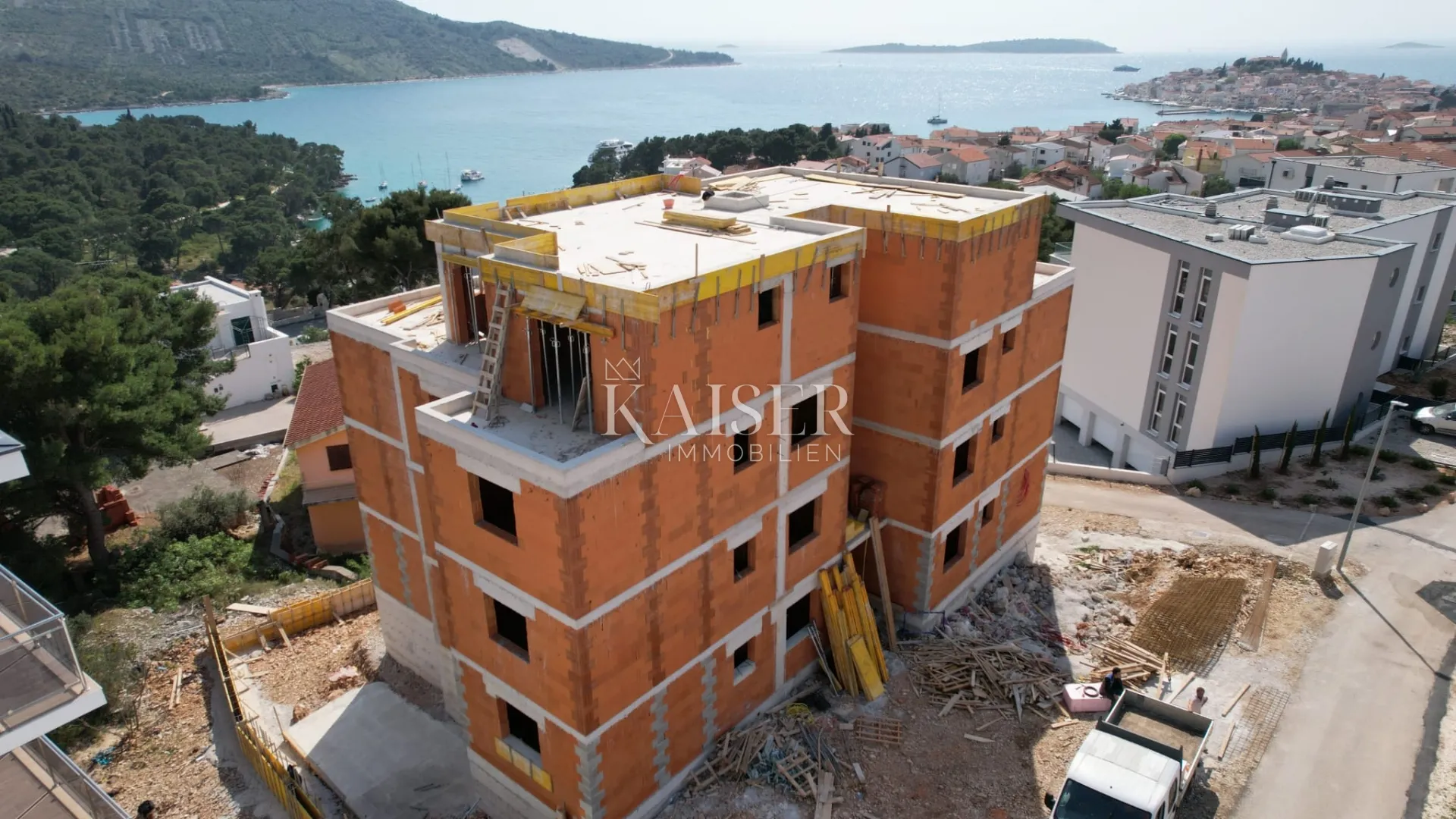 primošten, novogradnja – dvosoban stan u prizemlju, 200m od mora - slika 2