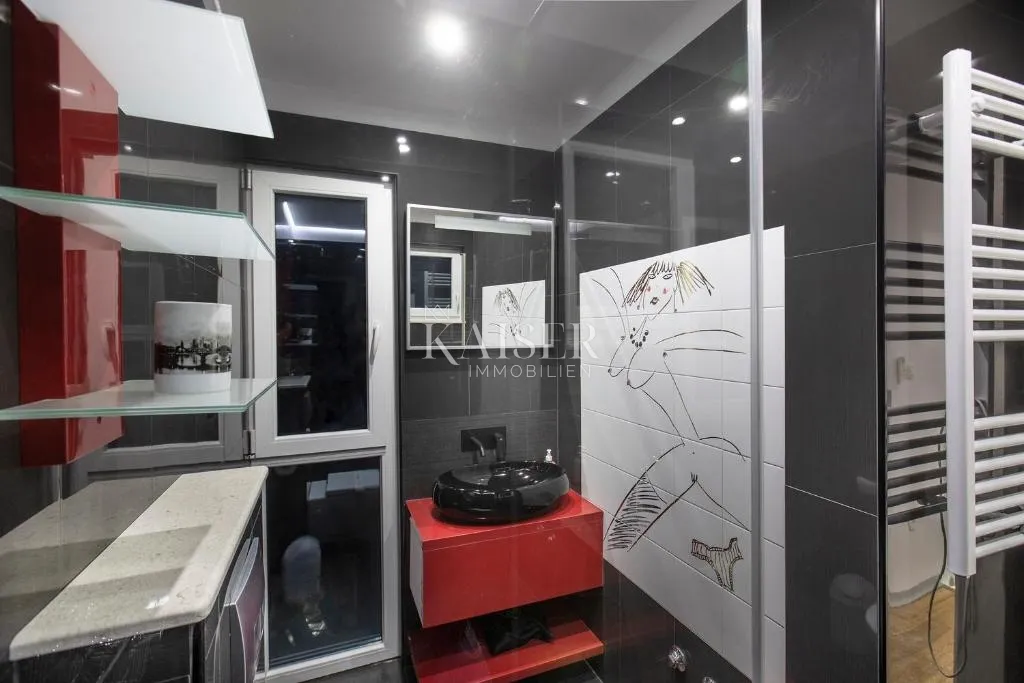 šibenik-rogoznica – luksuzna vila s bazenom, 4 apartmana, tradicionalnom konobom i panoramskim pogledom na more - slika 9