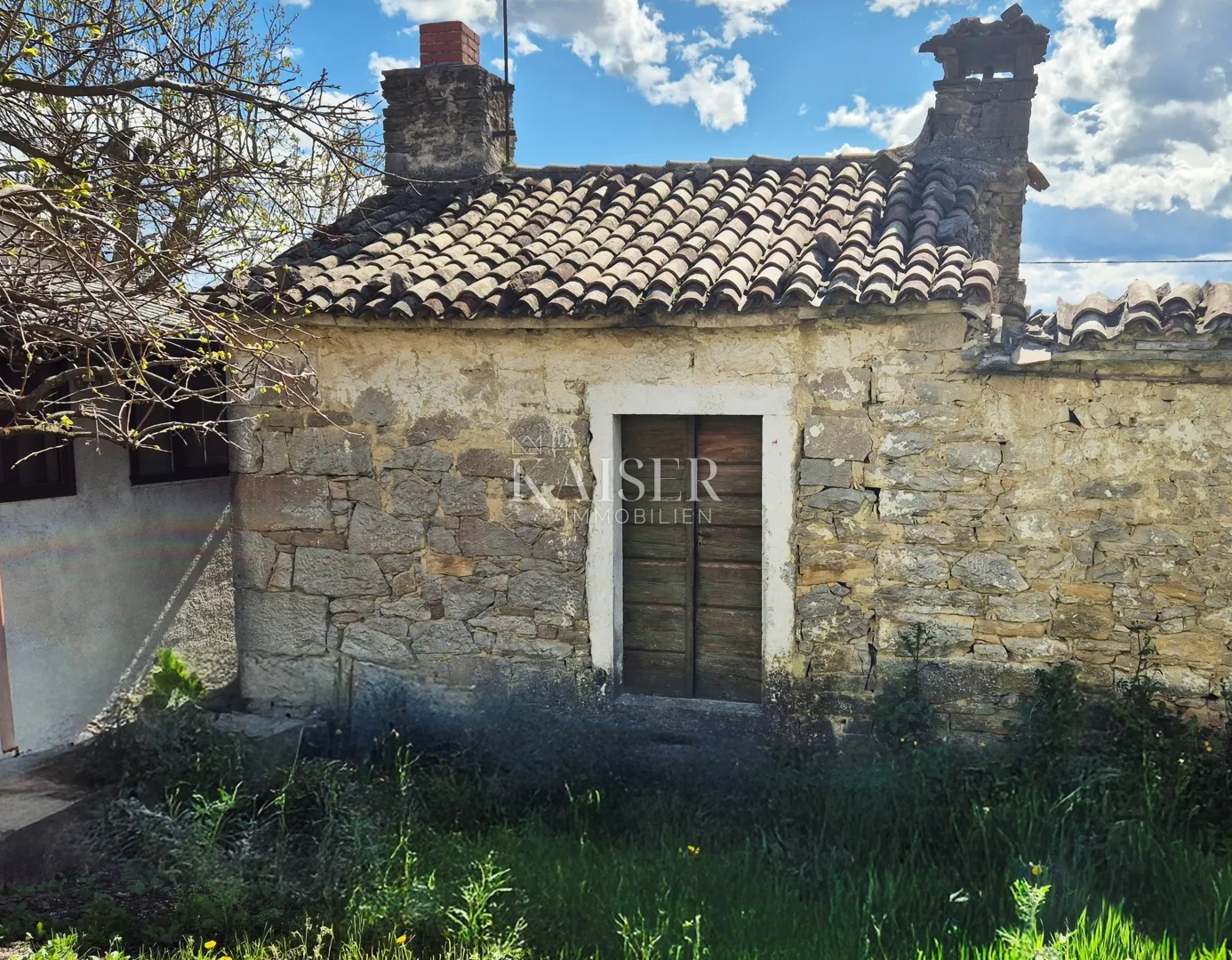 istra, buzet - kamene ruševne starine, 56m2, za obnovu - slika 2
