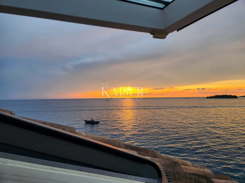 Istra, Rovinj- stan 63m2 prvi red do mora