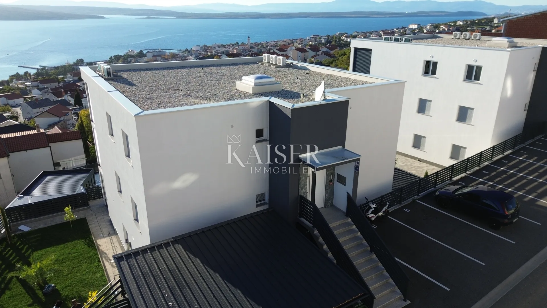 crikvenica – stan, 2s+db, novogradnja s pogledom, terasa i parking - slika 2