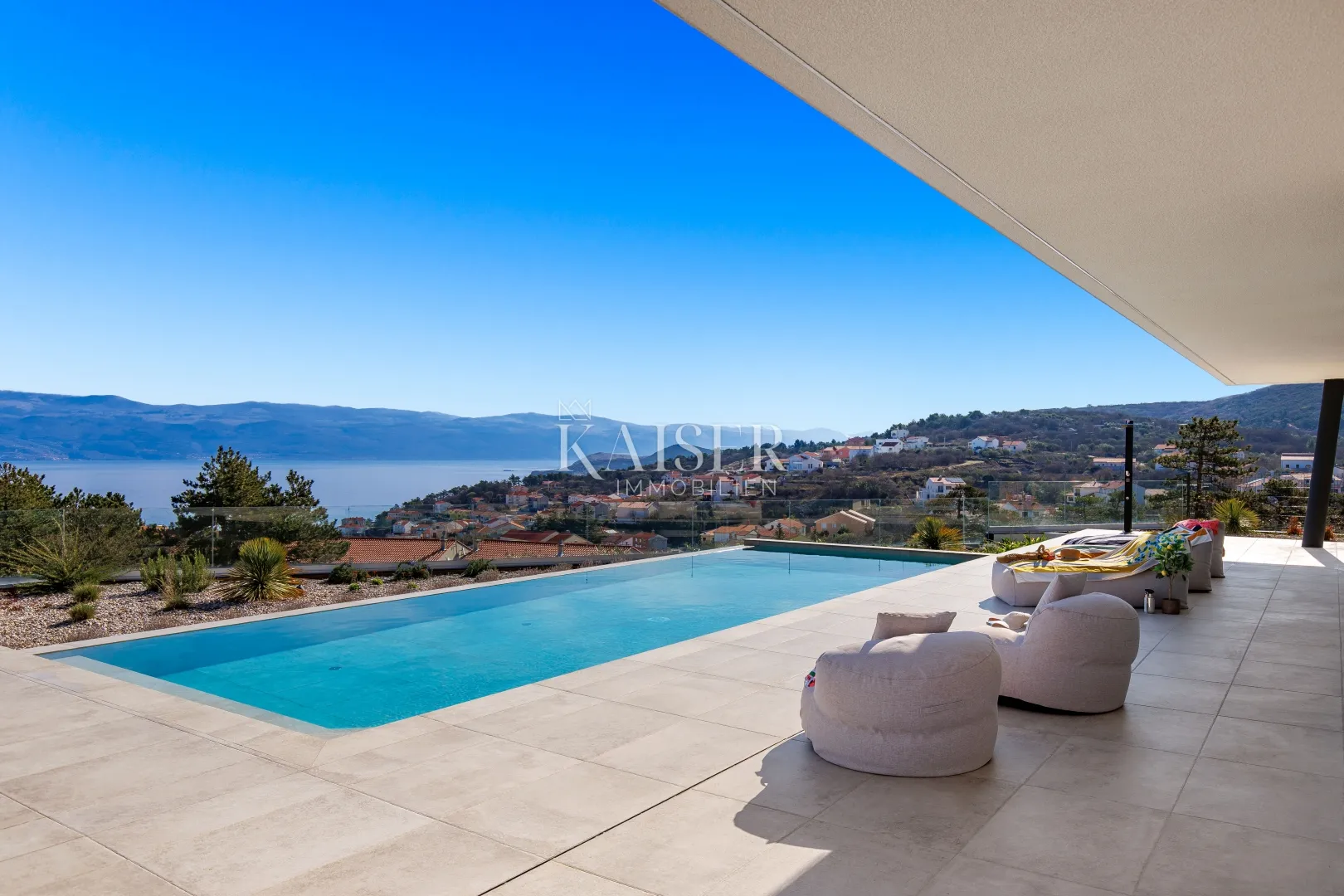krk, vrbnik - villa 265m2 sa panoramskim pogledom na more - slika 8