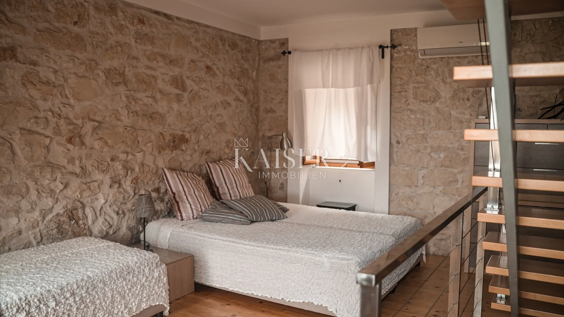 mali lošinj, otok susak - autohtona kamena kuća 223m2 - slika 4