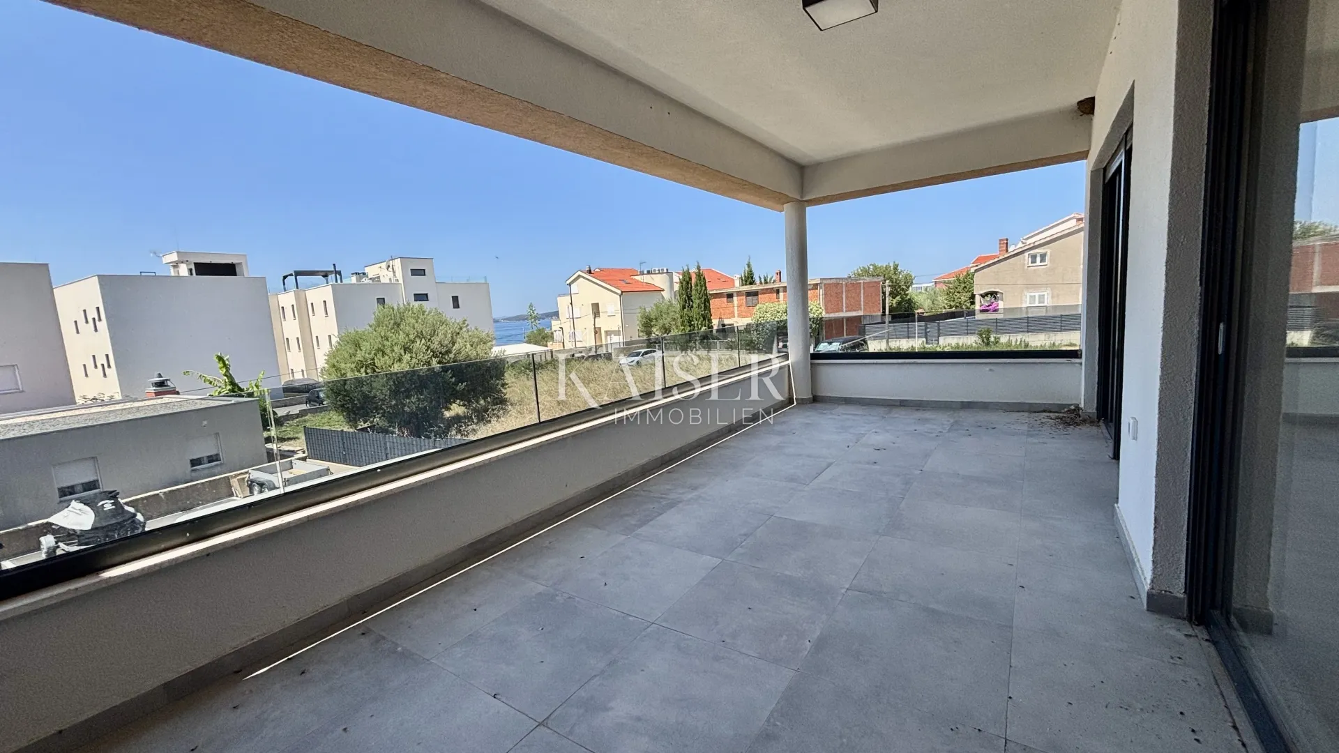 zadar-sukošan: trosoban stan s pogledom, 50 m do mora - slika 10