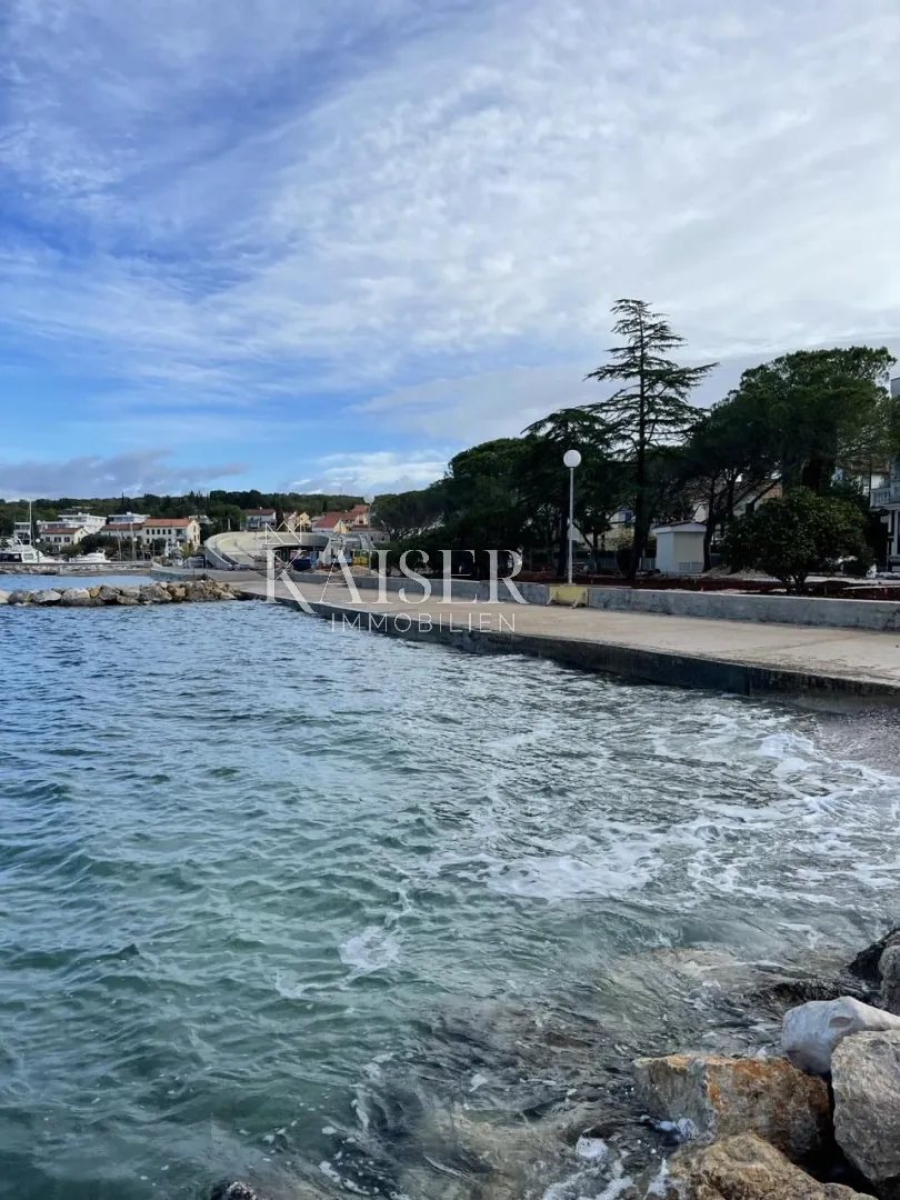 otok krk, malinska - stan 4s+db, prvi red do mora - slika 3