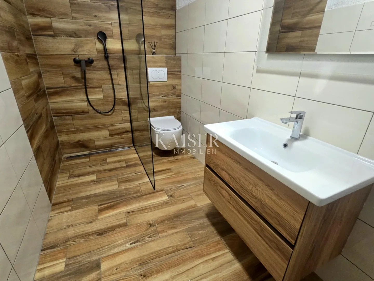 crikvenica, grižane - samostojeća adaptirana kamena kuća - slika 12