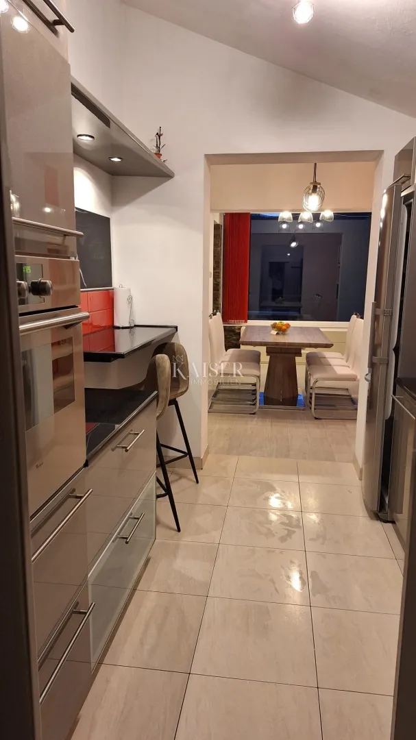 matulji, brešca- trosobni stan s parkingom i okućnicom - slika 4