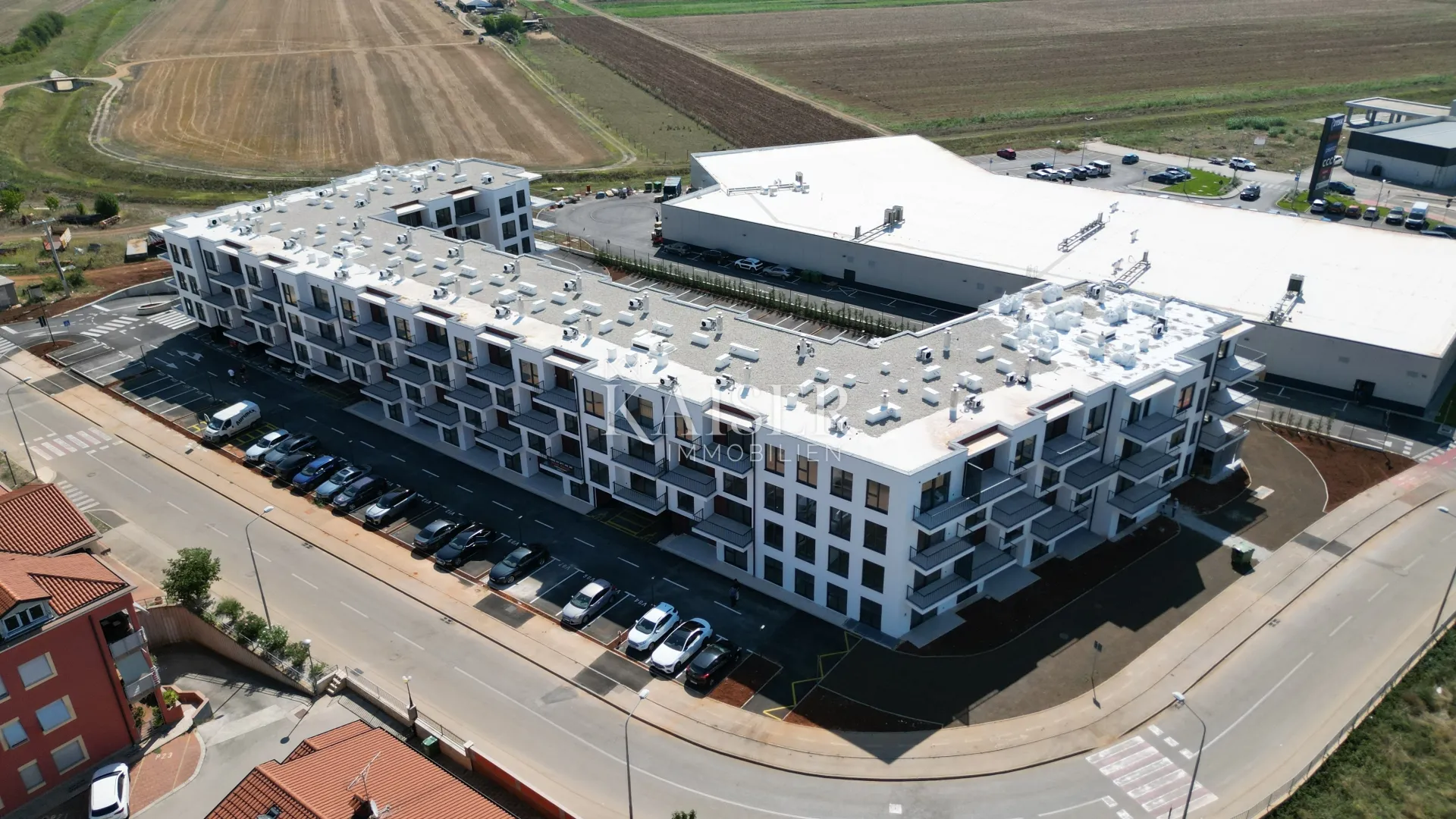 istra, umag – dvosoban stan sa dnevnim boravkom, 71m2, treći kat, moderna novogradnja - slika 3