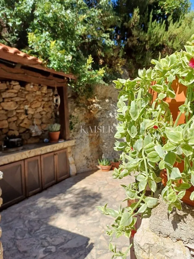 mali lošinj - prizemni apartman u svetom jakovu - slika 12