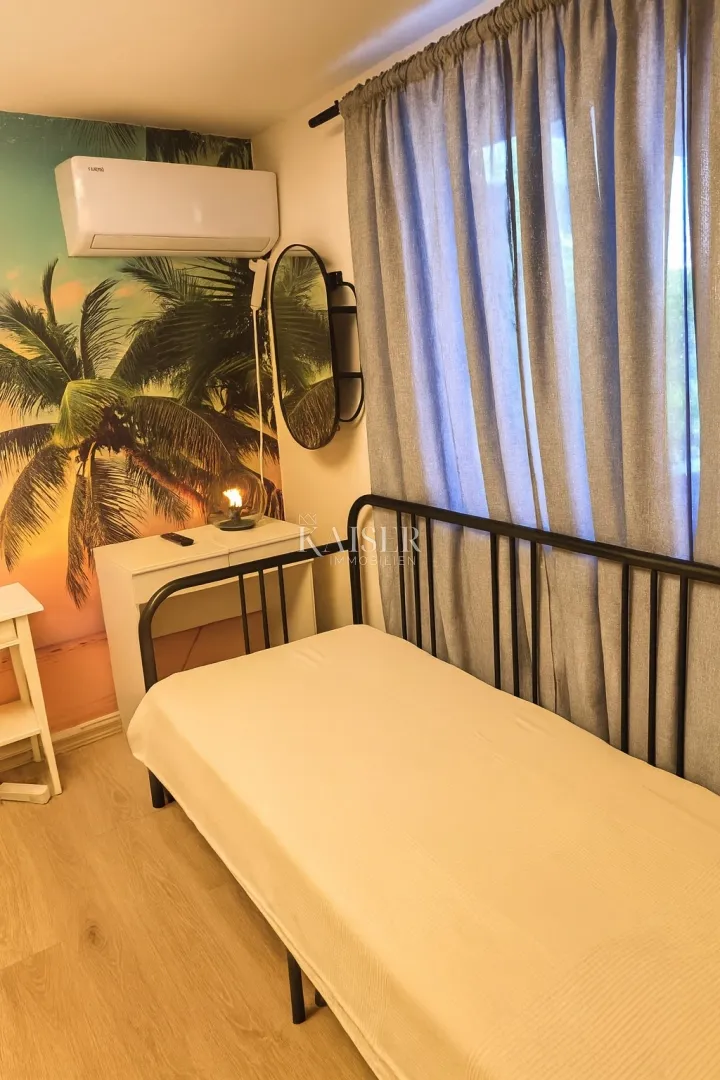 vir | kuća s 6 apartmanskih jedinica i garažom – 200 m od mora - slika 3
