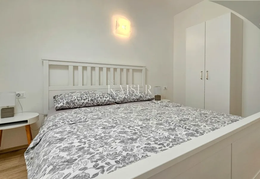 novigrad, istra, prekrasno uređen trosoban stan blizu centra grada. - slika 11