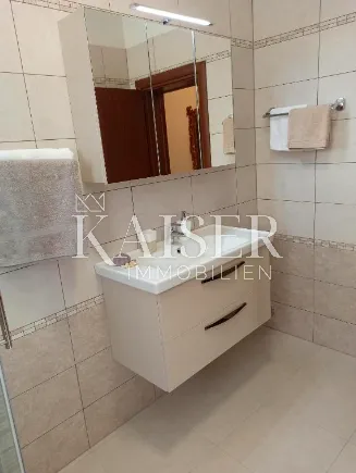 otok krk, malinska - kuća sa 6 apartmana 300 m od mora - slika 19