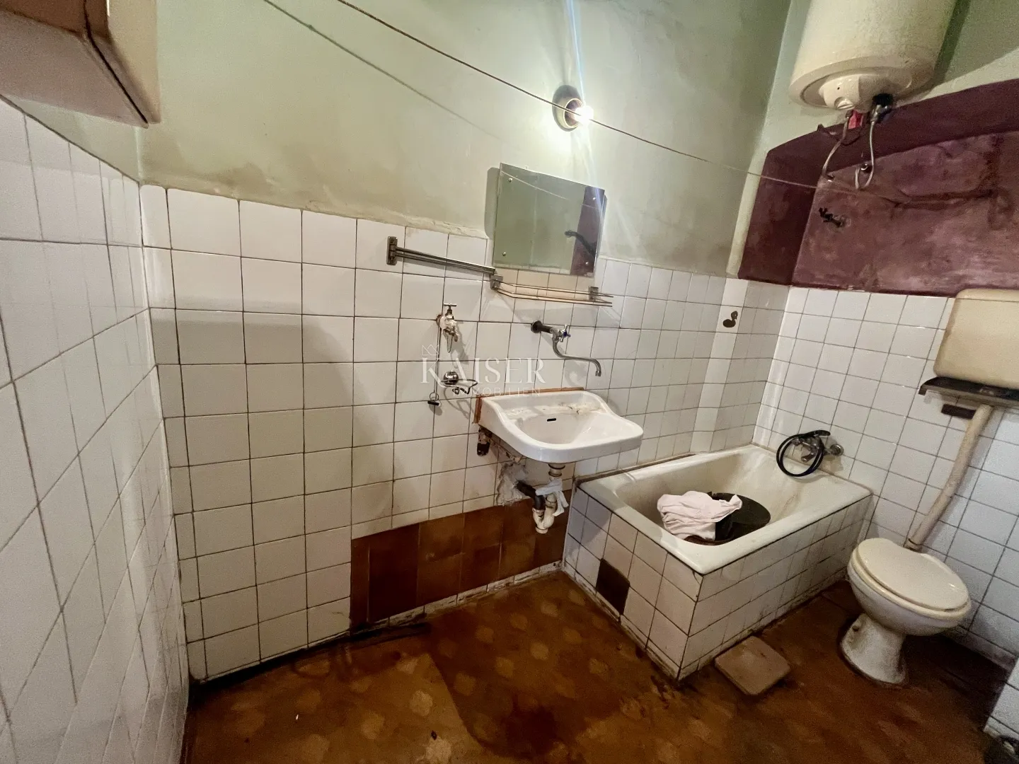 rijeka, centar - stan za adaptaciju 69 m2 - slika 5