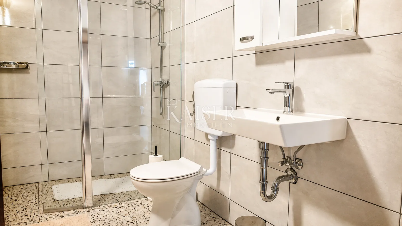 istra, rovinj- renoviran stan 140m2 samo 300m do mora - slika 15
