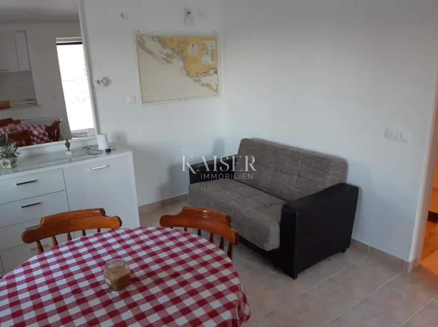 šibenik - kuća prvi red do mora - slika 28