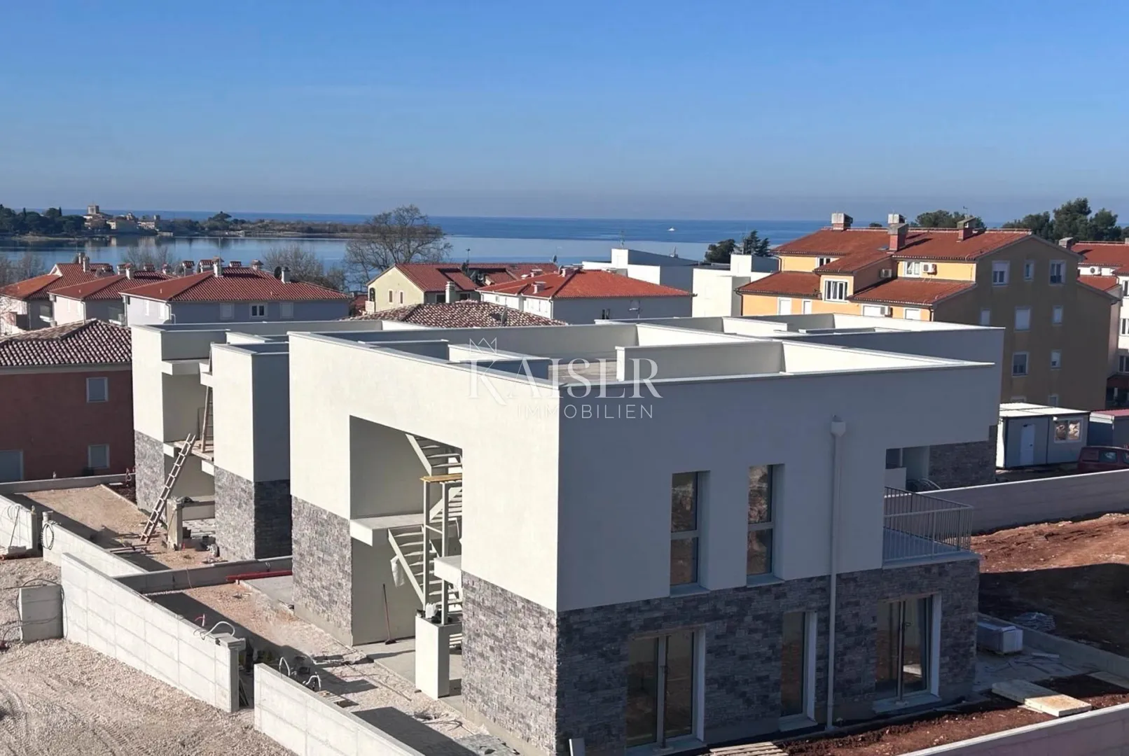 istra, novigrad, okolica - stan 108m2; krovna terasa 112m2; 300m od mora - slika 26