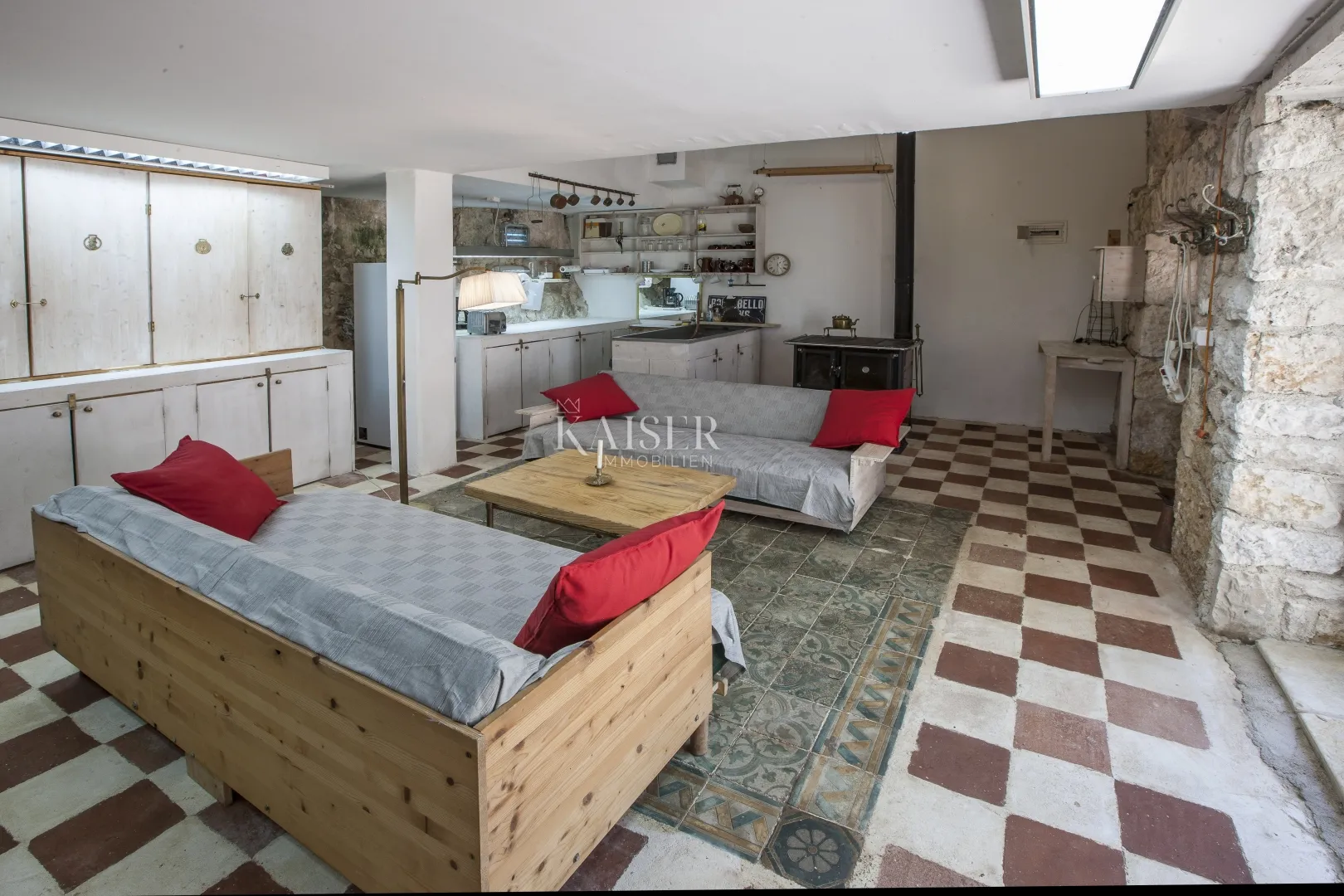 pula, istra- jedinstvena vila 258m2 s okućnicom 2459m2 - slika 22
