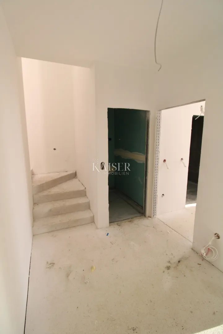 zadar, privlaka: dvoetažni stan sa krovnom terasom,40m od mora - slika 16
