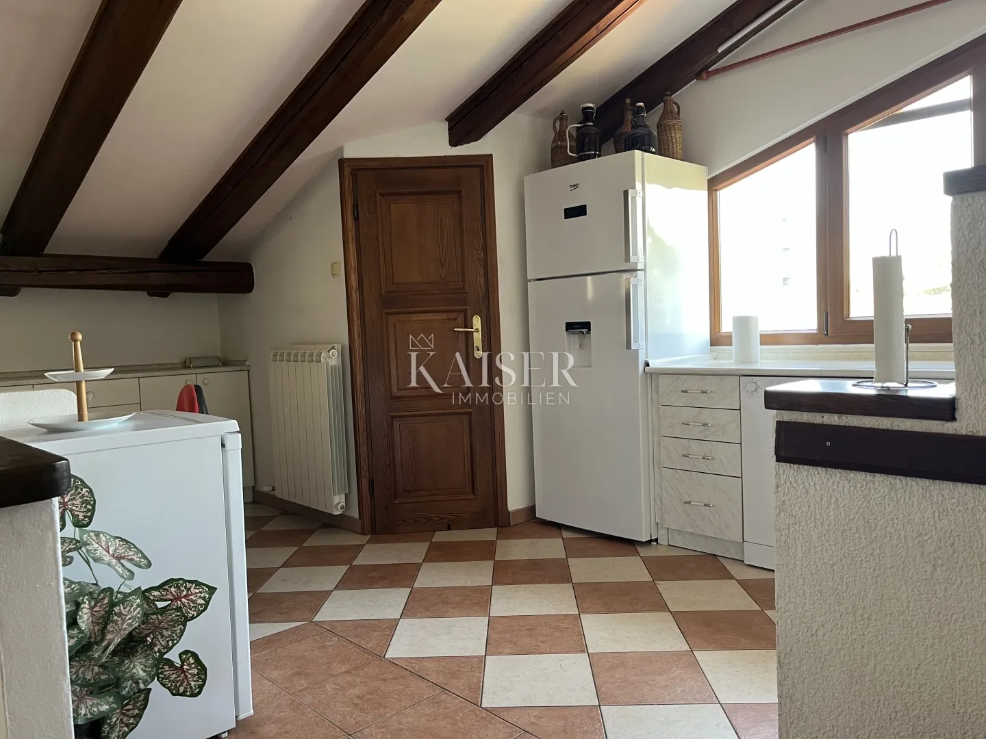 rijeka, donja vežica - prostrani stan od 125 m2 - slika 7