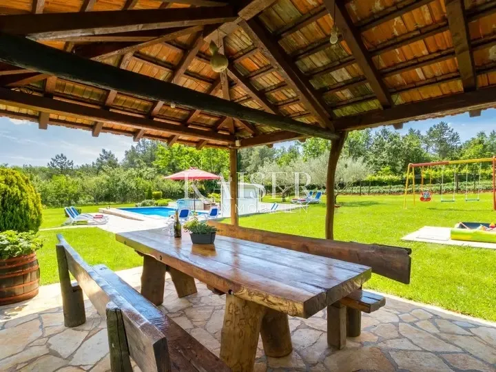 istra - motovun, kuća sa bazenom na 5560 m2 građevinske parcele - slika 26