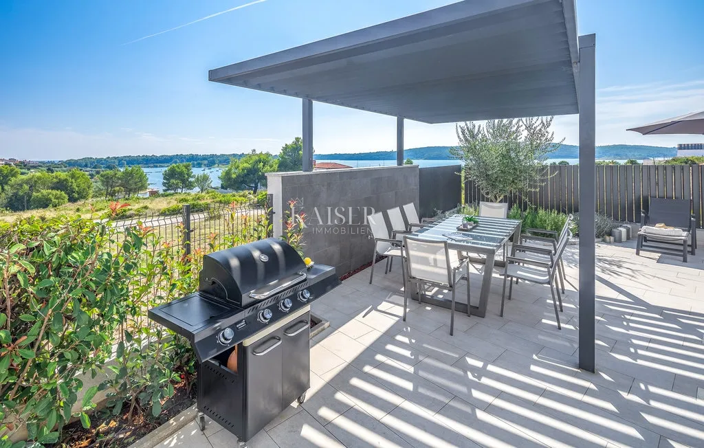 medulin - luksuzna kuća 150m od mora, 270m2, pogled na more - slika 10