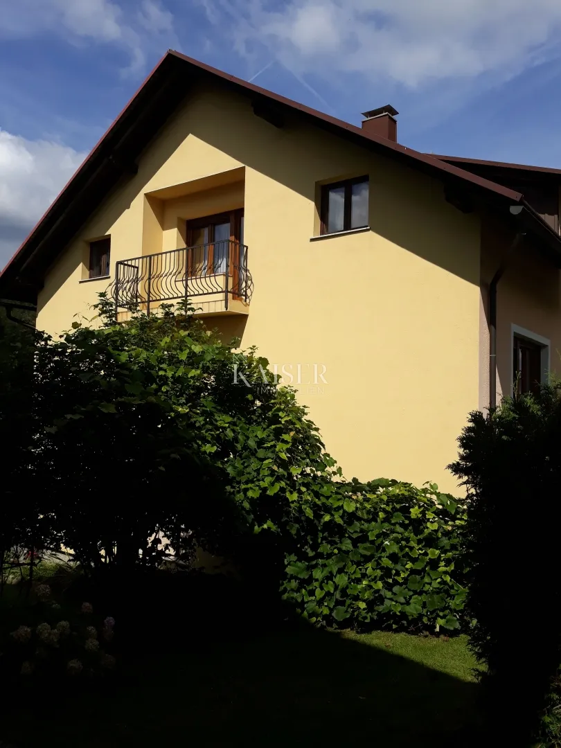 delnice - kuća sa pet stanova, idealna prilika za investitore - slika 19