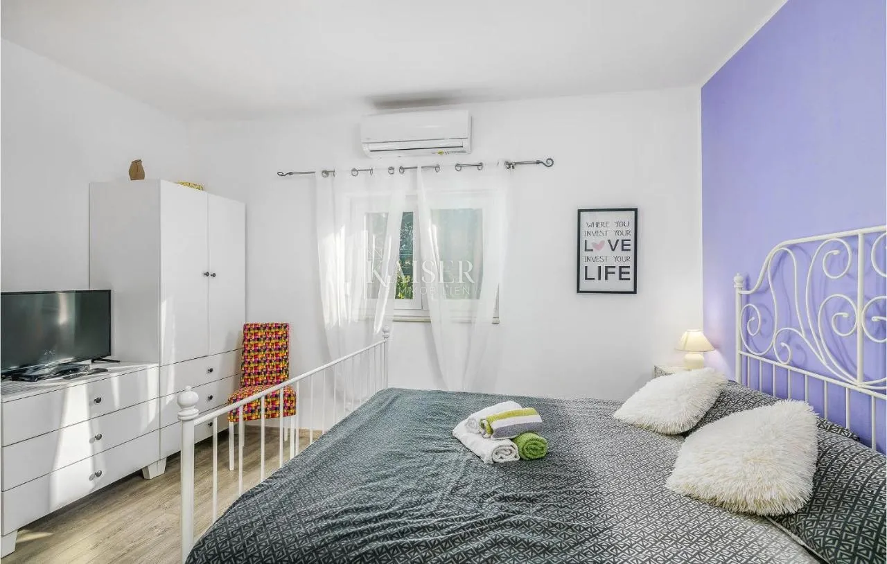 pinezići, otok krk- adaptirana kamena kuća 145m2 s bazenom - slika 8