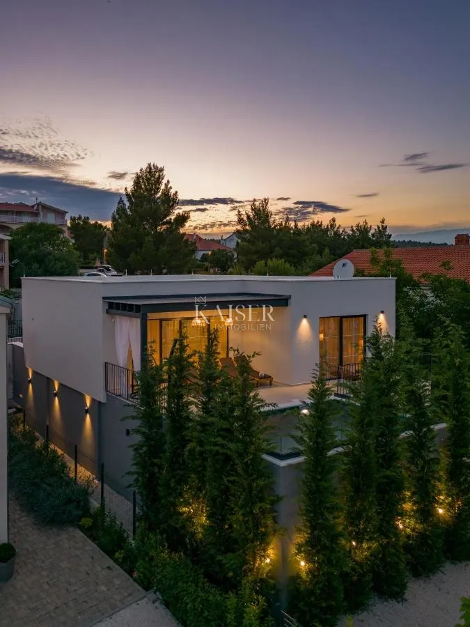 zadar, pridraga - moderna vila s bazenom, drugi red do mora - slika 27