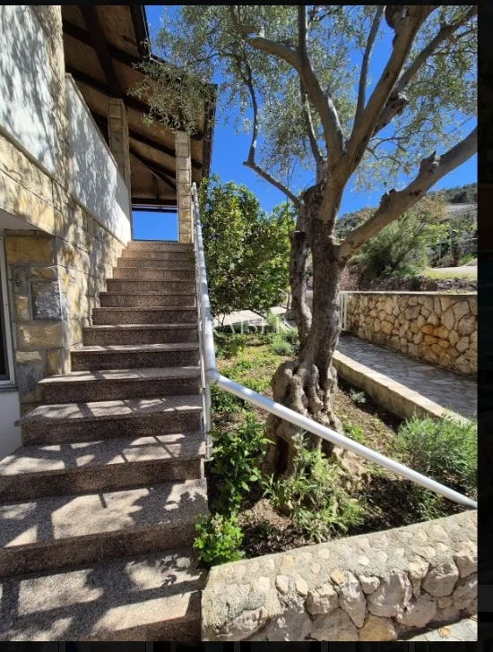 zadar, vinjerac - kuća s četri apartmana ,70m od mora - slika 13