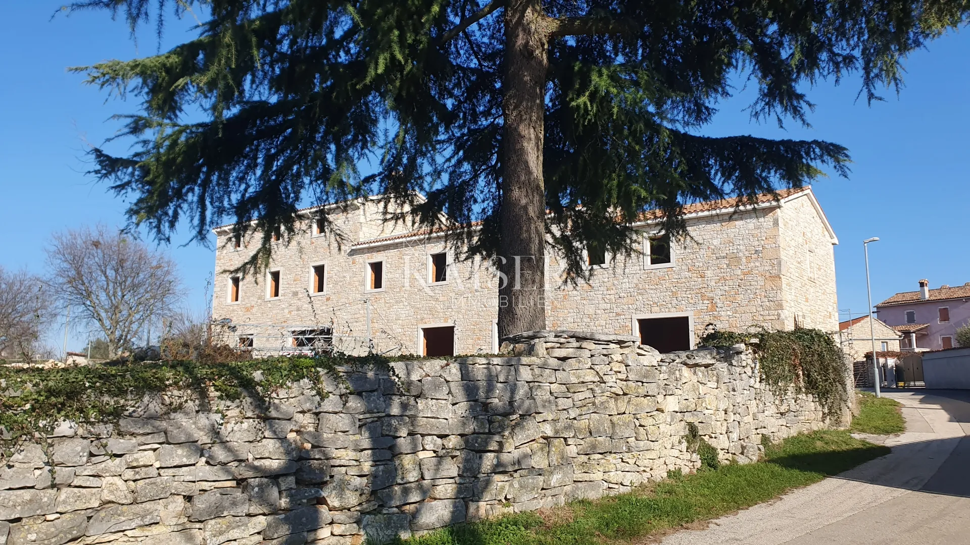 Istra - Lovreč, kamena roh bau vila pogled more - Sveti Lovreč Pazenatički